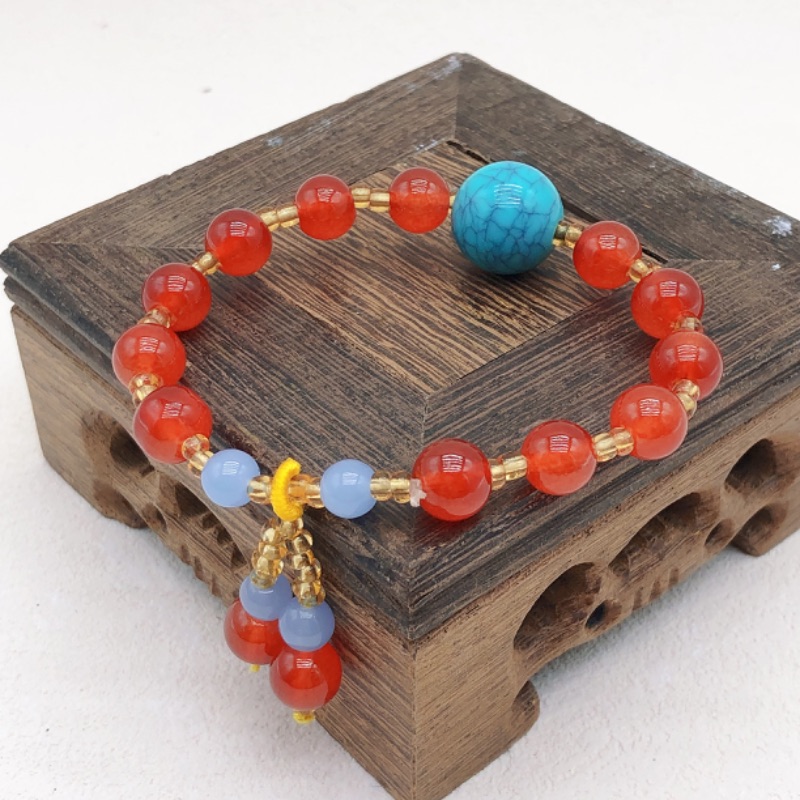 ��ɫ���������