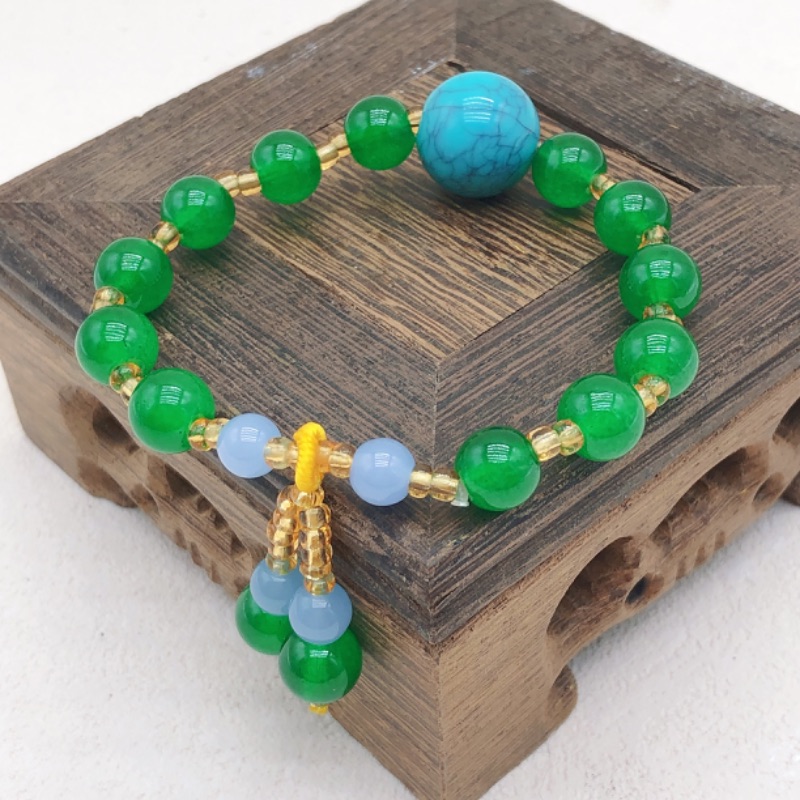 ��ɫ���������