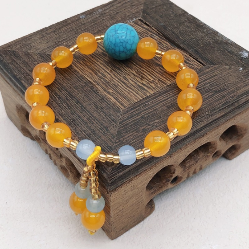 ��ɫ���������