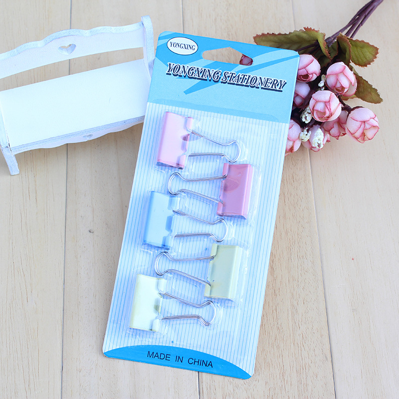 ����5����β�в�ɫ�ļ�С���� �칫�ľ���β�д��������Ʊ��